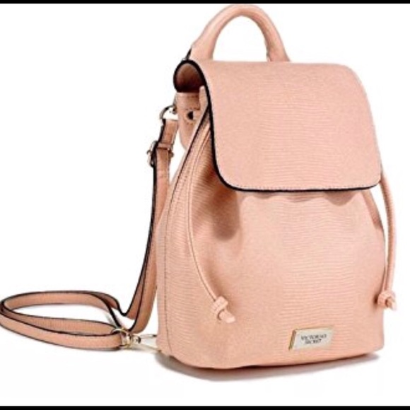 *SOLD* Victoria’s Secret pink mini leather bag - Picture 1 of 5